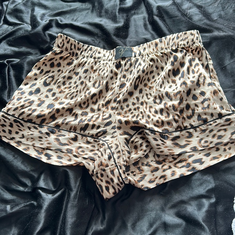 medium satin VS shorts